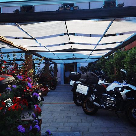 Hotel Pisacane Sapri Kültér fotó