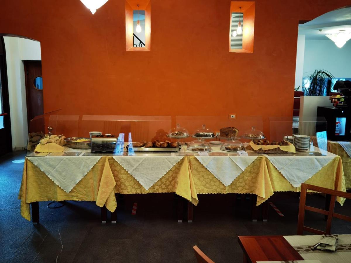 Hotel Pisacane Sapri Kültér fotó