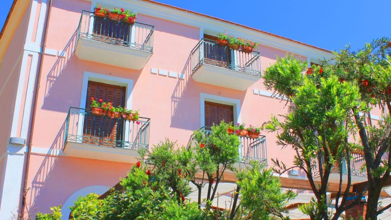 Hotel Pisacane Sapri Kültér fotó