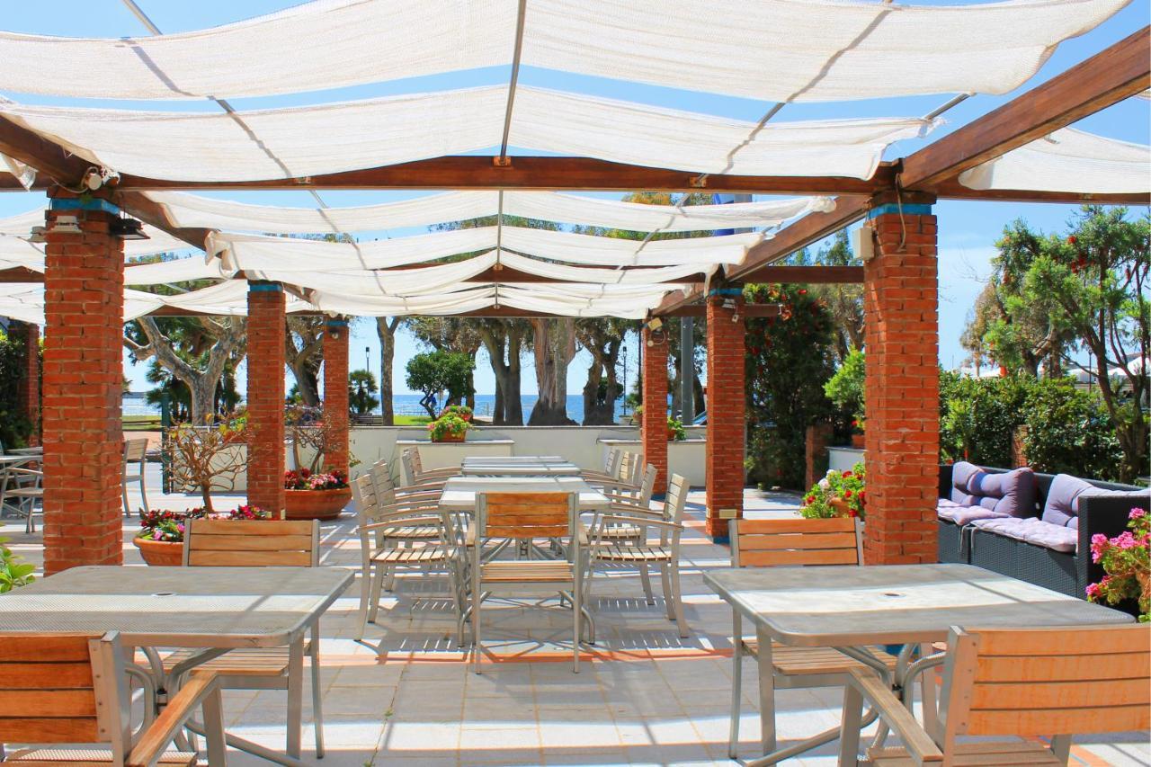 Hotel Pisacane Sapri Kültér fotó