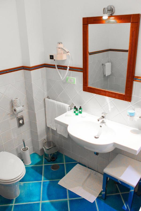 Hotel Pisacane Sapri Kültér fotó