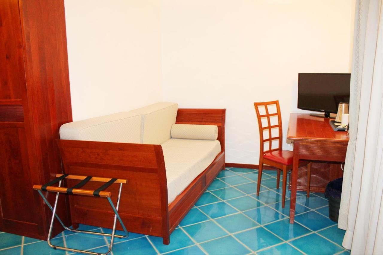 Hotel Pisacane Sapri Kültér fotó