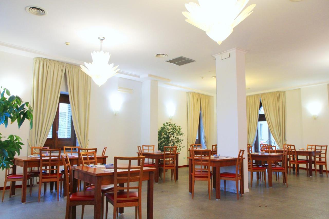 Hotel Pisacane Sapri Kültér fotó