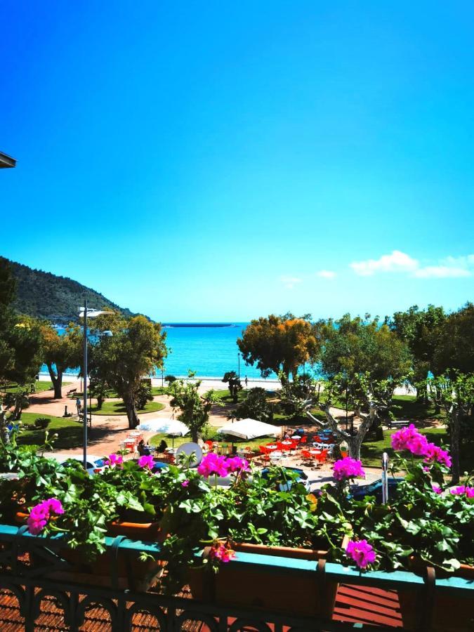 Hotel Pisacane Sapri Kültér fotó