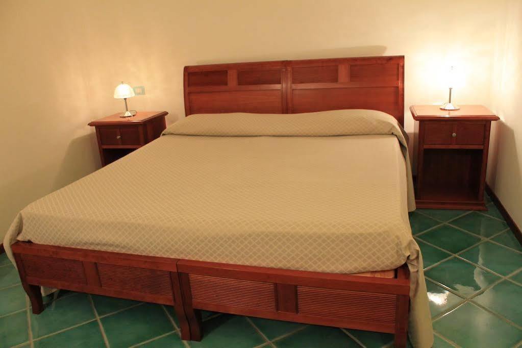 Hotel Pisacane Sapri Kültér fotó